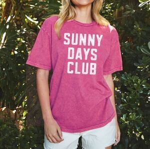 Sunny Days Club Mineral Graphic Top/Tshirt